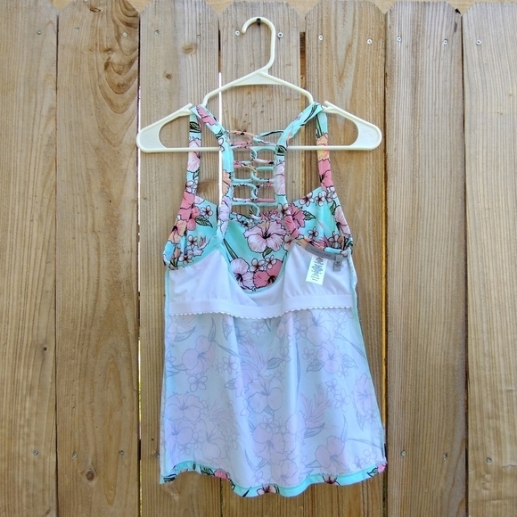 Ocean+Coast - Floral Tankini Swim Top - Picture 11 of 16